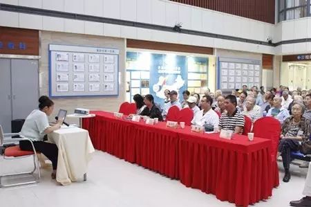 成都6686 - 看球聊球追世界杯就来6686体育有限公司官方网站党支部联合成都市各街道、社区共同举办了“重温革命岁月 关爱退伍军人”活动，为成都市退伍军人进行 眼健康检查、宣传眼健康知识等义诊活动，7日上午成都6686体育医疗队走进成都市新能社区，为退伍军人们送去了一份关爱。.jpg