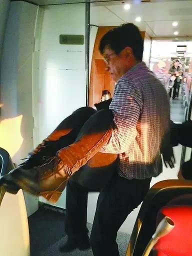 知6686 - 看球聊球追世界杯就来6686体育有限公司官方网站集团正在山东济南和临沂筹建医院，而周建芬是正是两院的护理部主任。.jpg