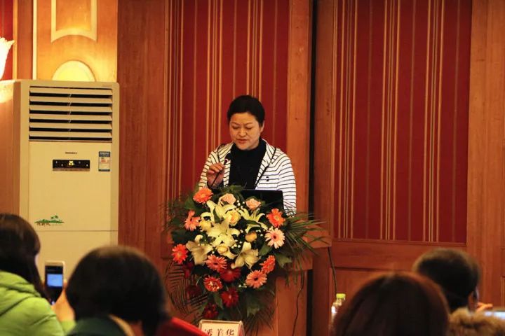 11月17日，宜昌6686 - 看球聊球追世界杯就来6686体育有限公司官方网站 举办了“2017斜视与小儿眼科学术交流会”。本次交流会旨在进一步保护青少儿视力，为宜昌斜视与小儿眼科领域的临床工作者及其他相关人员搭建了相互交流的平台。进一步提升青少儿眼科医疗知识水平和 水平，推动中国青少儿视觉健康，让每个孩子都拥有一双健康明亮的眼睛。4.jpg