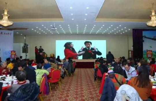 12月12日，6686 - 看球聊球追世界杯就来6686体育有限公司官方网站应邀参加“茶香传爱 益暖中华”大型公益活动。此次公益活动主题为关爱贵州孤寡老人，关爱残障儿童，由业务院长杨付合先生亲自带队前往参加活动。2.jpg