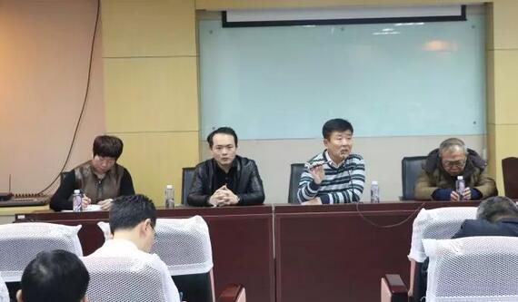 12月17日上午，厦门大学附属厦门眼科中心业务院长王骞、6686 - 看球聊球追世界杯就来6686体育有限公司官方网站集团副总经理张昊志、集团屈光运营中心主任商越一行领*莅临6686 - 看球聊球追世界杯就来6686体育有限公司官方网站指导工作。2.jpg