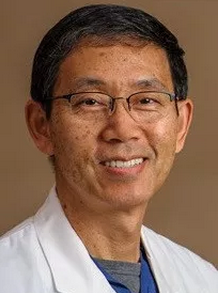 3月18日，深圳6686 - 看球聊球追世界杯就来6686体育有限公司官方网站环球学术交流会议即将召开，本次会议旨在进一步加强眼科界同仁之间的交流与学习。届时特邀美国眼底病专家Prof. Yu-guang He，M.D.来深举办《中美眼科专家学术交流会》。届时，将由Prof. Yu-guang He，M.D.、深圳6686 - 看球聊球追世界杯就来6686体育有限公司官方网站赵铁英院长，深圳6686 - 看球聊球追世界杯就来6686体育有限公司官方网站 席专家成洪波教授1.png