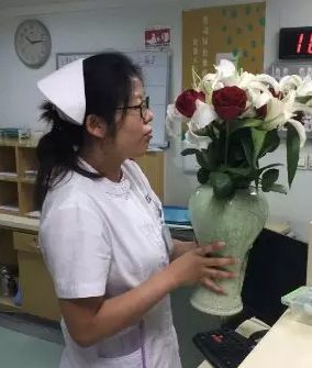 为庆祝环球护士节，5月11日下午，6686 - 看球聊球追世界杯就来6686体育有限公司官方网站特别举行“ 美护士颁奖盛典”活动，医院业务院长杨付合、业务副院长蔡磊琳、护理主任高俊茹及6686体育全体护理人员受邀参加3.png