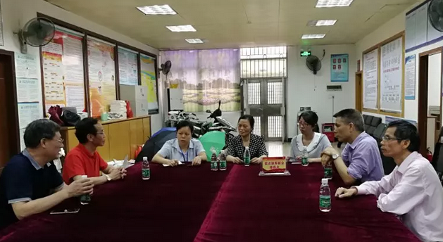 5月10日，佛山6686 - 看球聊球追世界杯就来6686体育有限公司官方网站 一书记吴建勇同志会同医院王云华总经理深入佛山禅城区张槎村(居)社区沟通联系，推动党支部联动《义诊活动》工作，把党建工作与服务群众工作相融合，彰显党员先锋模范作用。1.png