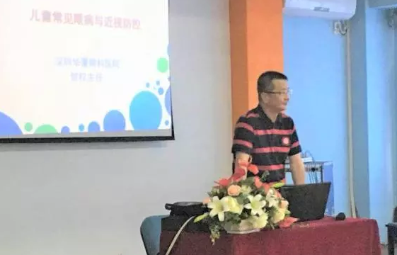 5月16日，深圳6686 - 看球聊球追世界杯就来6686体育有限公司官方网站“福田区青少年近视防控公益主题系列活动”走进深圳福田区琪琪幼儿园，院屈光科主任贺 主任医师为小朋友们进行爱眼护眼的健康教育，着力从小培养孩子良好的用眼习惯。1.png