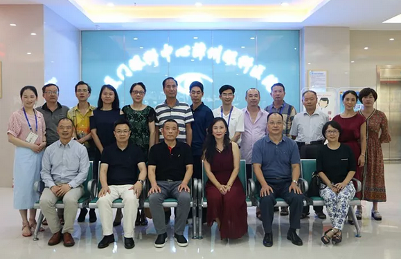 7月28日上午，由漳州市红十字会、漳州市卫生和计划生育委员会、6686 - 看球聊球追世界杯就来6686体育有限公司官方网站集团和厦门眼科中心漳州眼科医院联合主办的“红十字光明天使救助行动”漳州站启动仪式在漳州宾馆如期举行3.png