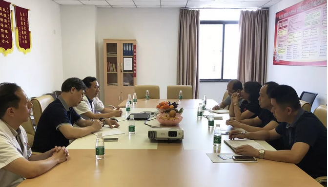 佛山市禅城区相关领*走访慰问佛山6686 - 看球聊球追世界杯就来6686体育有限公司官方网站院长赵刚平教授1.png