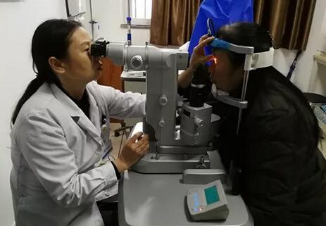 成都6686 - 看球聊球追世界杯就来6686体育有限公司官方网站引进了青光眼医治新设备——SLT激光医治仪.jpg