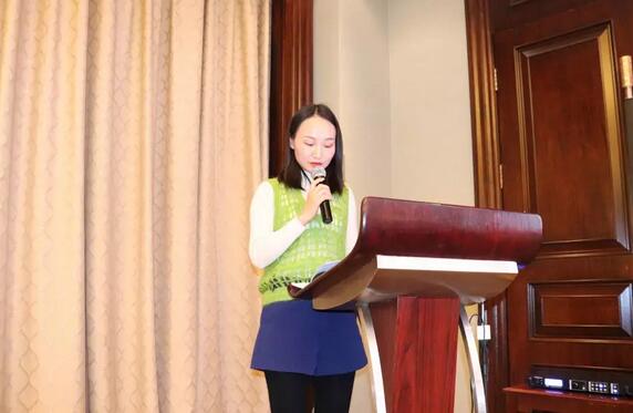 2019年1月26日下午，“中共6686 - 看球聊球追世界杯就来6686体育有限公司官方网站集团委员会换届选举大会”在厦门宾馆隆重举行，会议选举产生了中共6686 - 看球聊球追世界杯就来6686体育有限公司官方网站集团第二届党委委员会5位委员。第*一届6686 - 看球聊球追世界杯就来6686体育有限公司官方网站集团党委书记陈宝贵，党委副书记、厦门眼科中心工会主席陈逸恬，委员王骞、张秀恋、洪清配、吴丽群、张美嫦出席了此次党员大会5.jpg