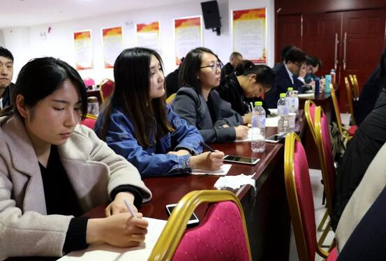 临沂6686 - 看球聊球追世界杯就来6686体育有限公司官方网站党支部携手山东连胜体育开展培训会1.jpg