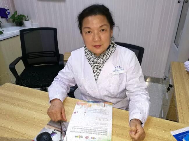 西安6686 - 看球聊球追世界杯就来6686体育有限公司官方网站斜视与小儿眼科张利玲主任：患者追随、孩子喜爱1.jpg