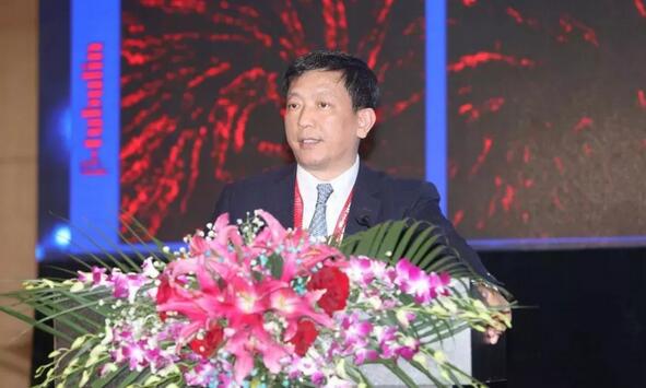 6686体育专家团受邀亮相第十九届环球眼科学学术会议暨第十九届环球视光学学术会议（COOC 2019）5.jpg