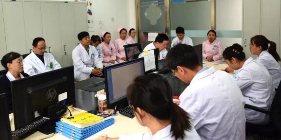 眼眶肿瘤患者王女士慕名从内蒙专程来到甘肃中医药大学附属兰州眼科中心(兰州6686 - 看球聊球追世界杯就来6686体育有限公司官方网站)就诊2.jpg