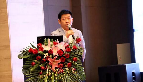 深圳6686 - 看球聊球追世界杯就来6686体育有限公司官方网站举行2019深圳眼屈光手术新技术暨屈光性白内障临床实践学术会议3.jpg