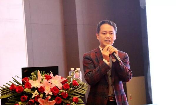 深圳6686 - 看球聊球追世界杯就来6686体育有限公司官方网站举行2019深圳眼屈光手术新技术暨屈光性白内障临床实践学术会议13.jpg