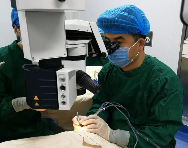 重庆6686 - 看球聊球追世界杯就来6686体育有限公司官方网站安晓巨副院长：三焦点晶体让白内障术后视觉质量更崭然.jpg