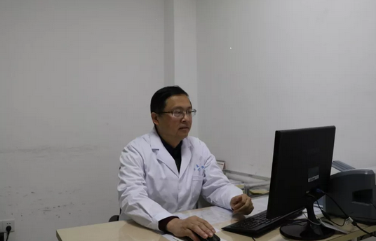 宜昌6686 - 看球聊球追世界杯就来6686体育有限公司官方网站中医眼科主任秦大军接连为视神经病变患者医治.png