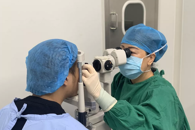 深圳6686 - 看球聊球追世界杯就来6686体育有限公司官方网站刘畅主任：深受近视患者们的信赖