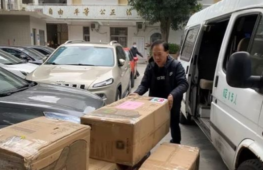 再捐20 只口罩！6686体育集团本部厦门眼科中心助力疫情防控攻坚战，传递光明与温暖3.png