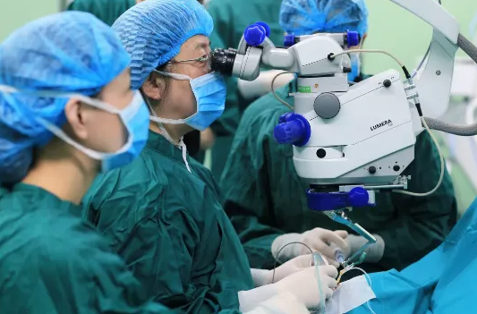 厦门大学附属厦门眼科中心总院长黎晓新教授荣获2021年度亚太眼科学会防盲“Holmes Lecture Award”奖项2.png