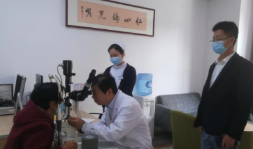 眼科博士徐惠民凭啥能有那么多“铁杆粉丝”...... —— 一位郑州6686体育医生的真实故事之三3.png